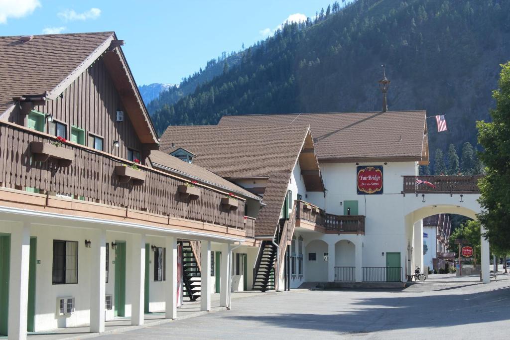 Fairbridge Inn & Suites Leavenworth Exterior photo